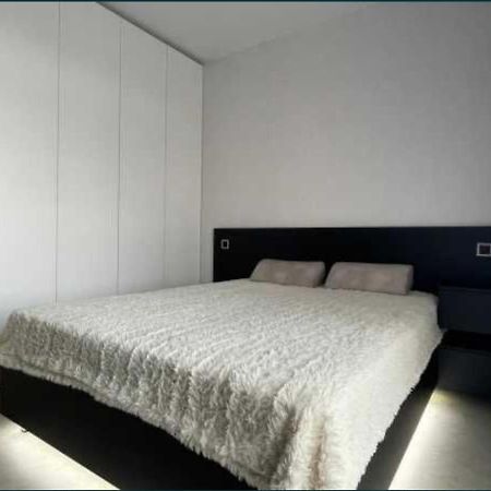 Lux 1-Bedroom Most City Center Area Ντνιπροπετρόφσκ Εξωτερικό φωτογραφία