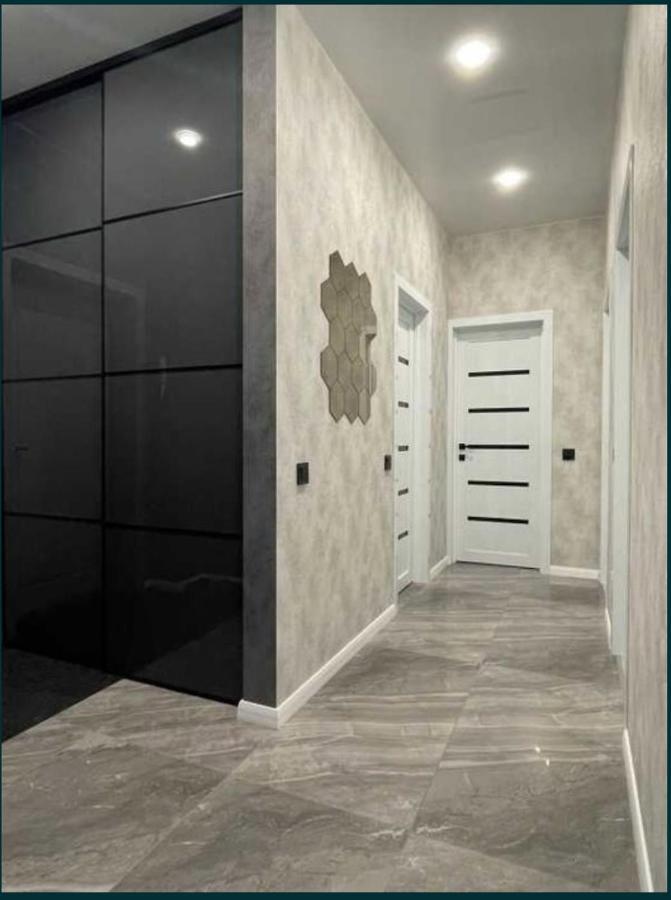 Lux 1-Bedroom Most City Center Area Ντνιπροπετρόφσκ Εξωτερικό φωτογραφία
